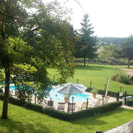 Le Logis Du Pressoir Self Catering Gites In Beautiful 18Th Century Estate In The Heart Of The Loire Valley With Heated Pool And Extensive Grounds. Les Bois-d'Anjou エクステリア 写真