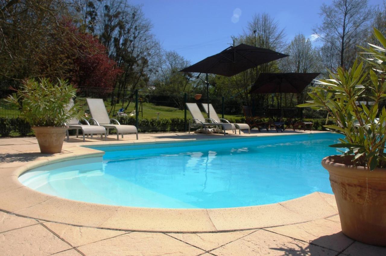 Le Logis Du Pressoir Self Catering Gites In Beautiful 18Th Century Estate In The Heart Of The Loire Valley With Heated Pool And Extensive Grounds. Les Bois-d'Anjou エクステリア 写真